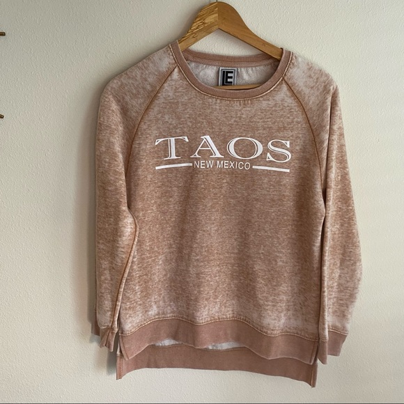 Taos New Mexico Sweatshirt Graphic Brown LE High Low Sz Medium Liquid Energy - Picture 5 of 6
